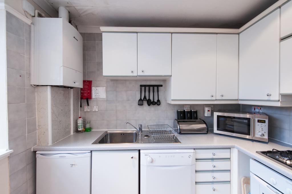 Writers View, Royal Mile Apartment Edinburgh Ruang foto