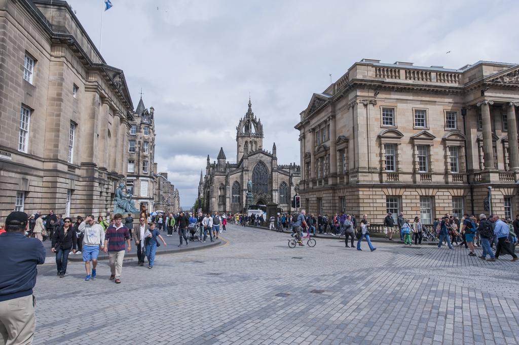 Writers View, Royal Mile Apartment Edinburgh Bagian luar foto